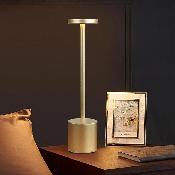 مصباح مكتب LED