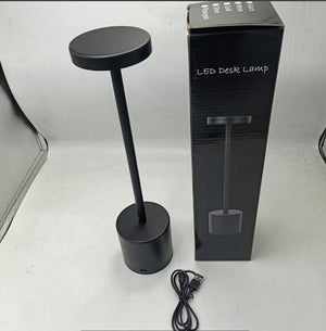 مصباح مكتب LED